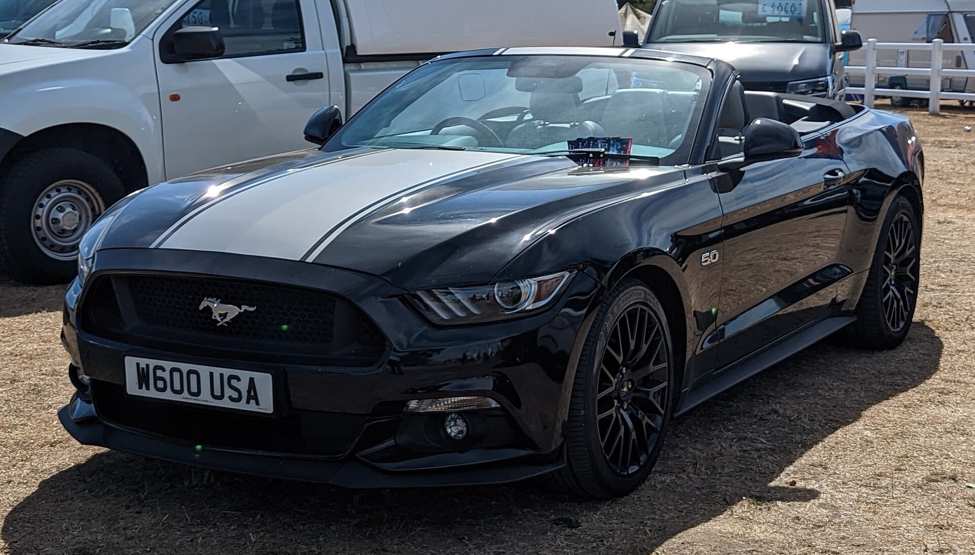 2021 Ford Mustang Convertible in Shadow Black — photograph 3 of 6