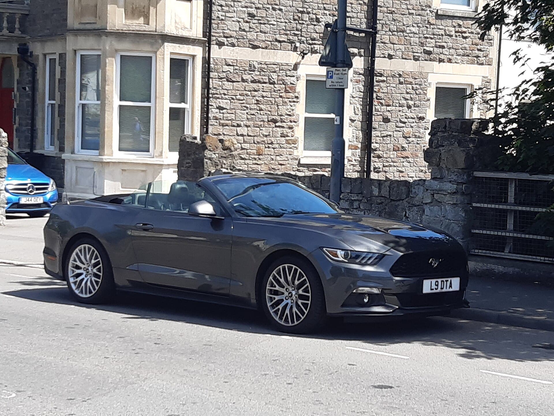 2021 Ford Mustang Convertible in Shadow Black — photograph 5 of 6