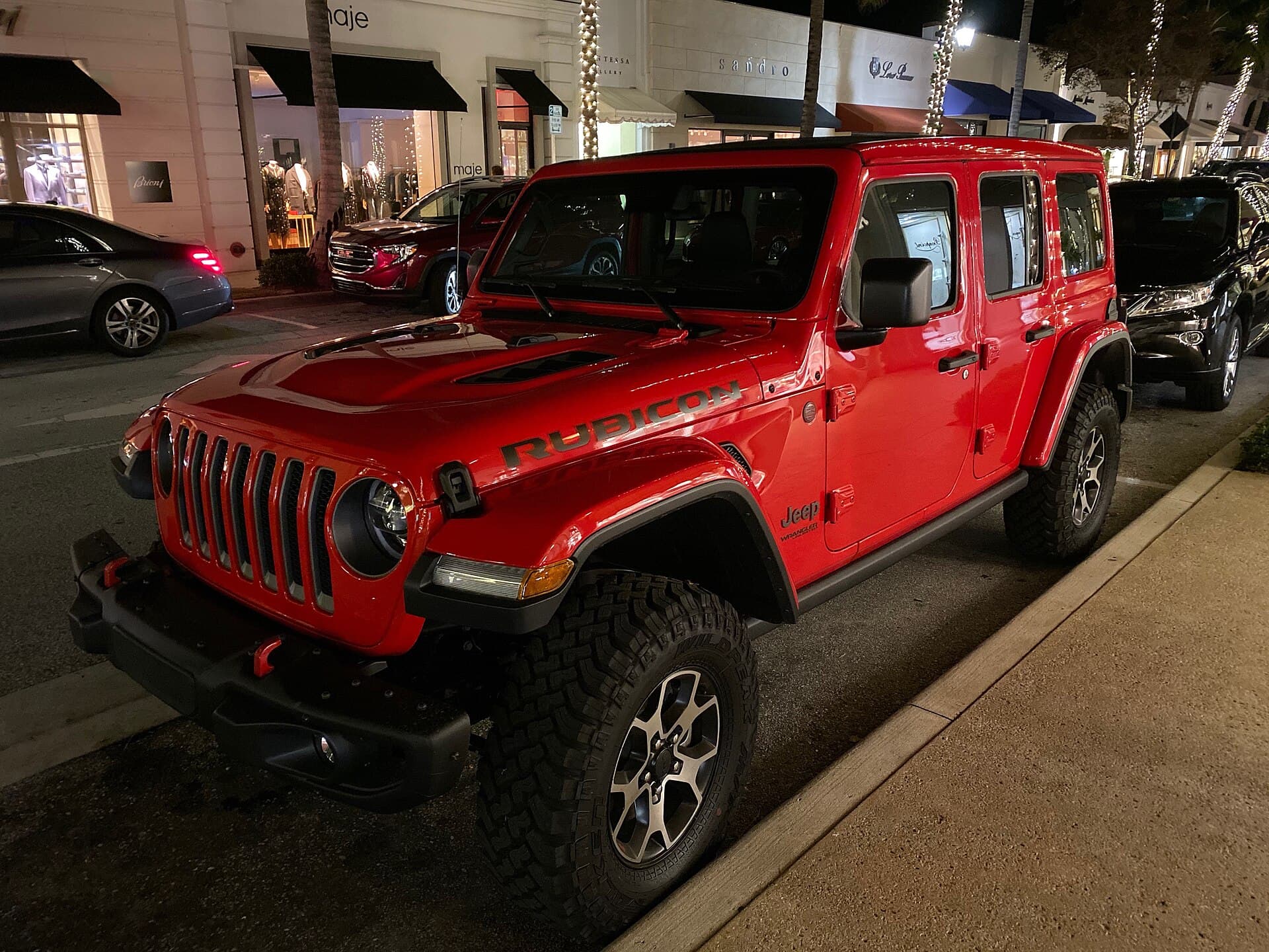 2022 Jeep Wrangler in Firecracker Red — photograph 5 of 6