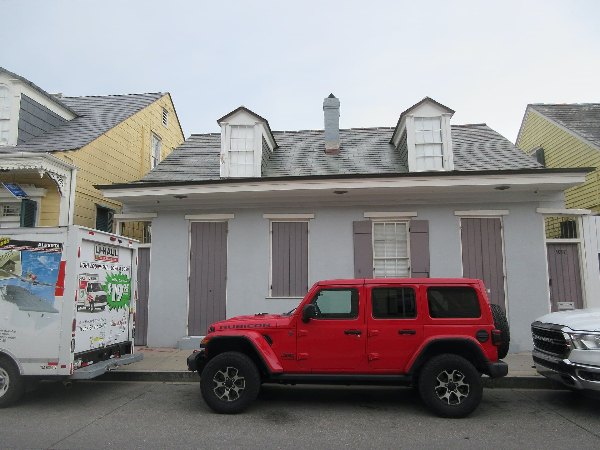 2022 Jeep Wrangler in Firecracker Red — photograph 3 of 6