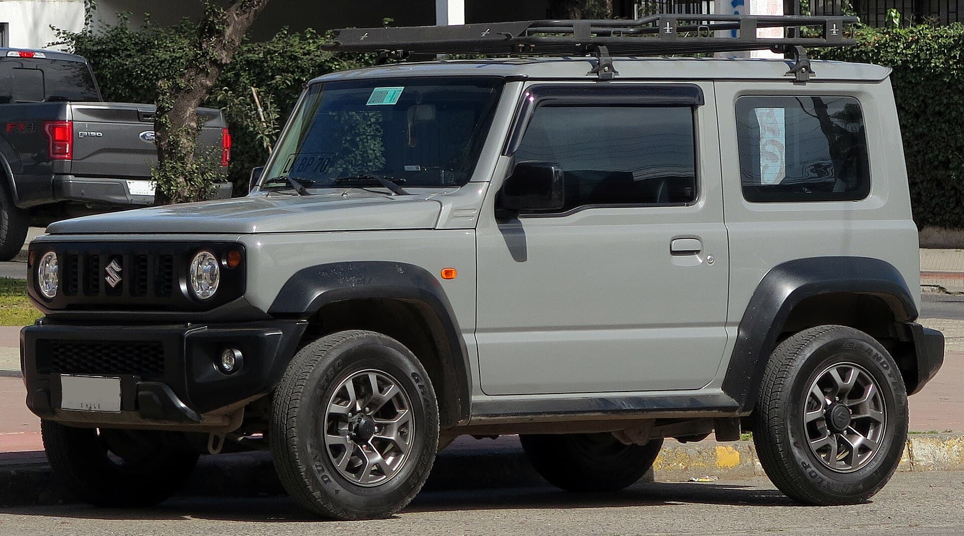2021 Suzuki Jimny in Medium Grey — photograph 4 of 6