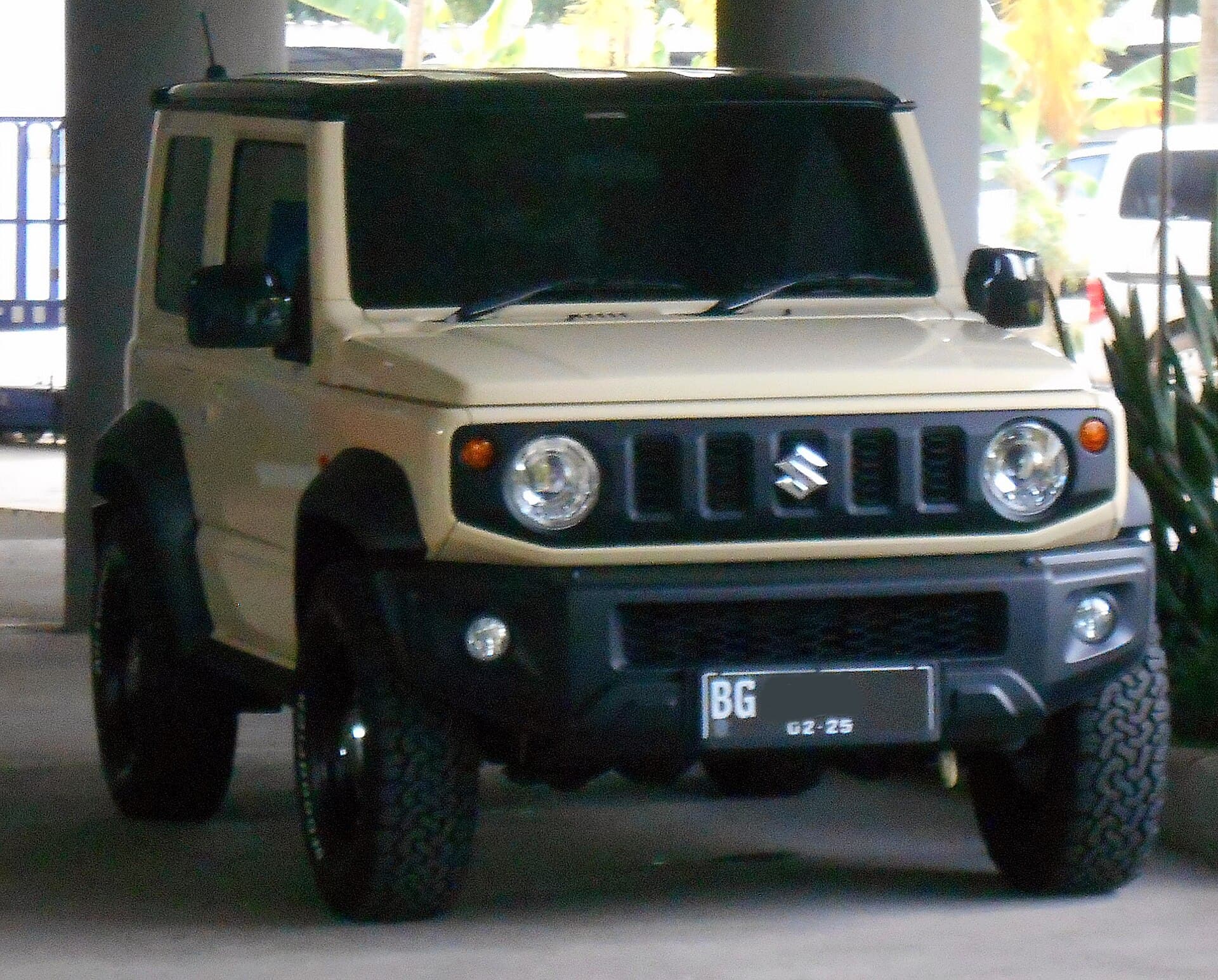 2021 Suzuki Jimny in Superior White — photograph 5 of 6