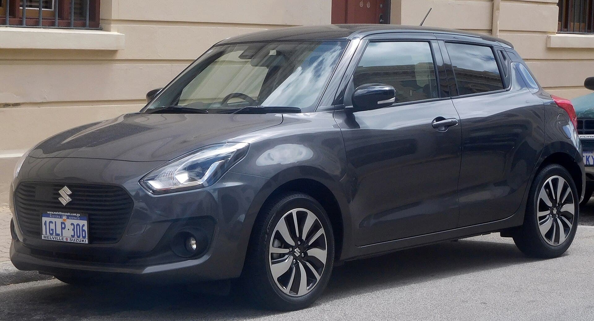 2020 Suzuki Swift in Mineral Grey — photograph 5 of 6