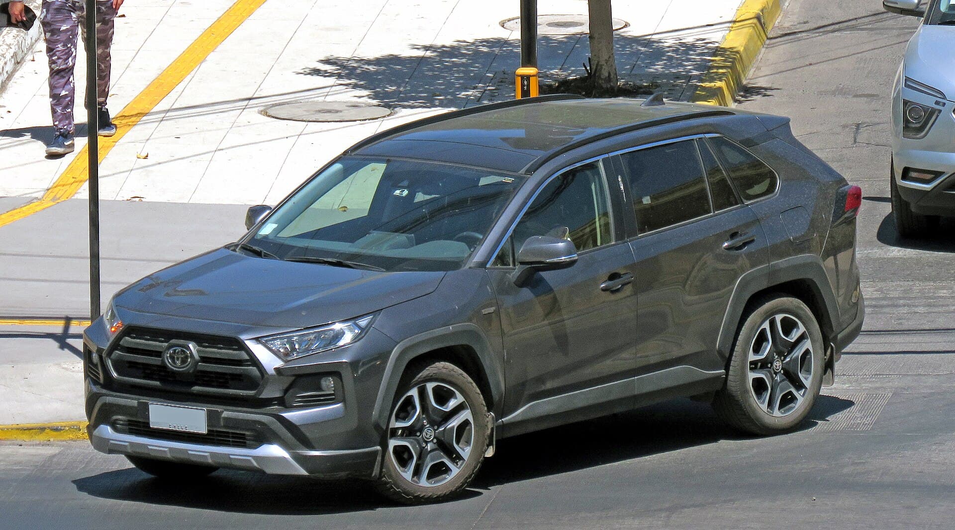 2022 Toyota RAV4 in Magnetic Grey — photograph 5 of 6