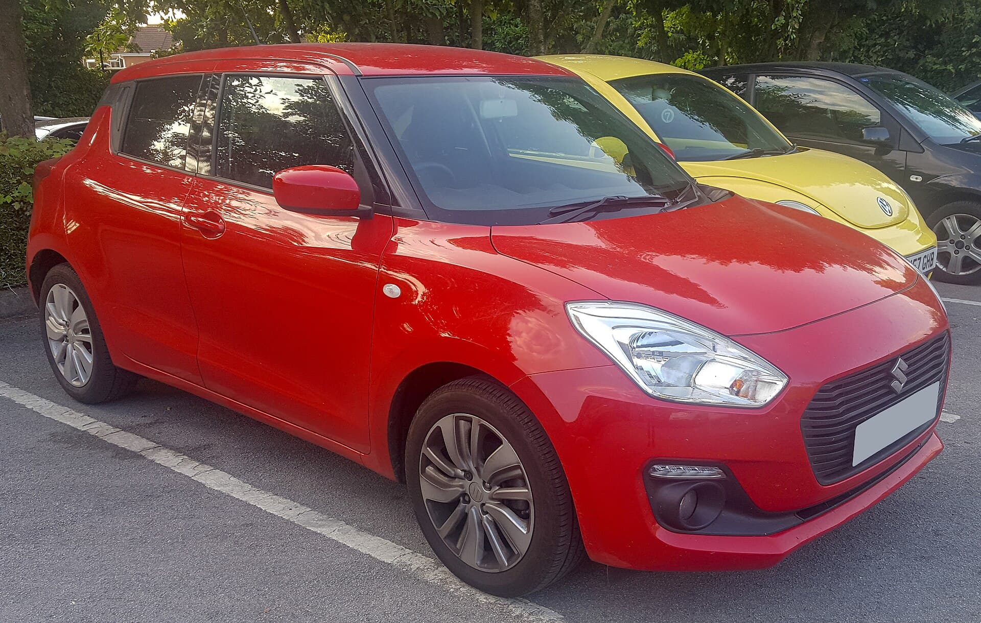 2020 Suzuki Swift in Burning Red