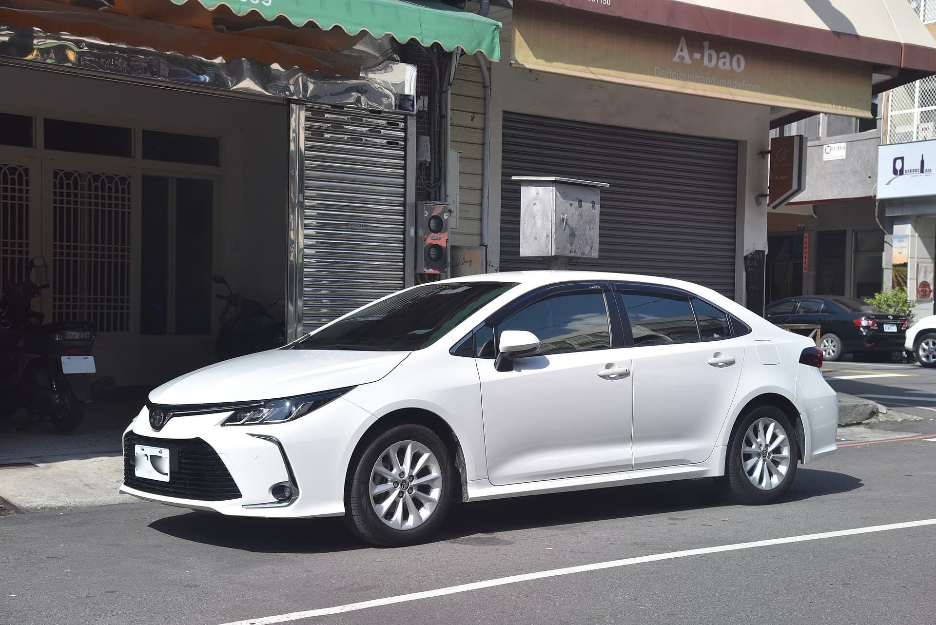 2021 Toyota Corolla in Super White